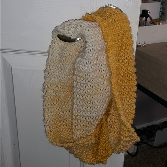 Hand crochet ombré yellow scarf 🌞 - Picture 1 of 3